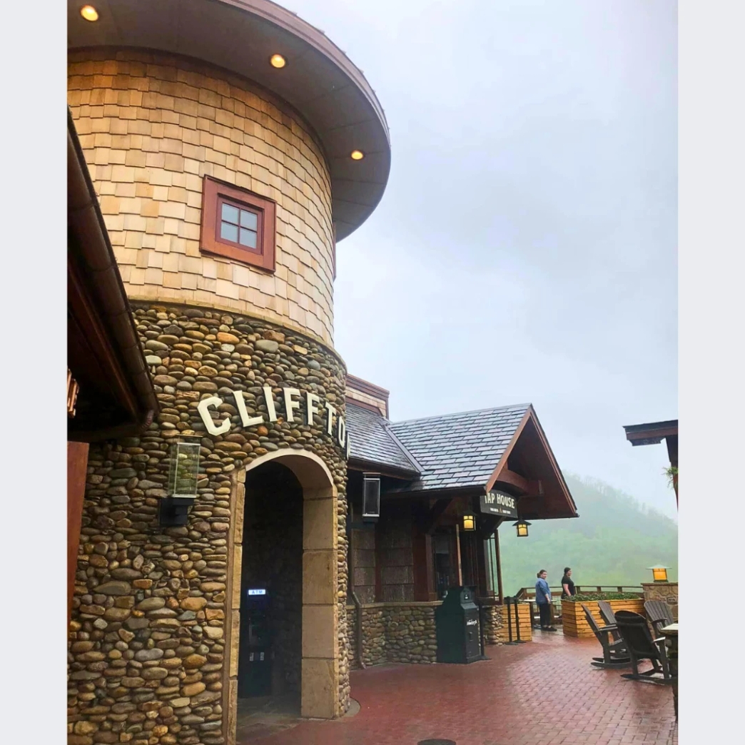 รีวิว review New Step Anakeesta Work and Travel wat2022 cook Tennessee งานหนึ่ง งานหลัก clifftop ตำแหน่ง เรต ot รถรับส่ง อาหาร เครื่องเล่น ฟรี ข้อเสีย ไล่กลับบ้าน