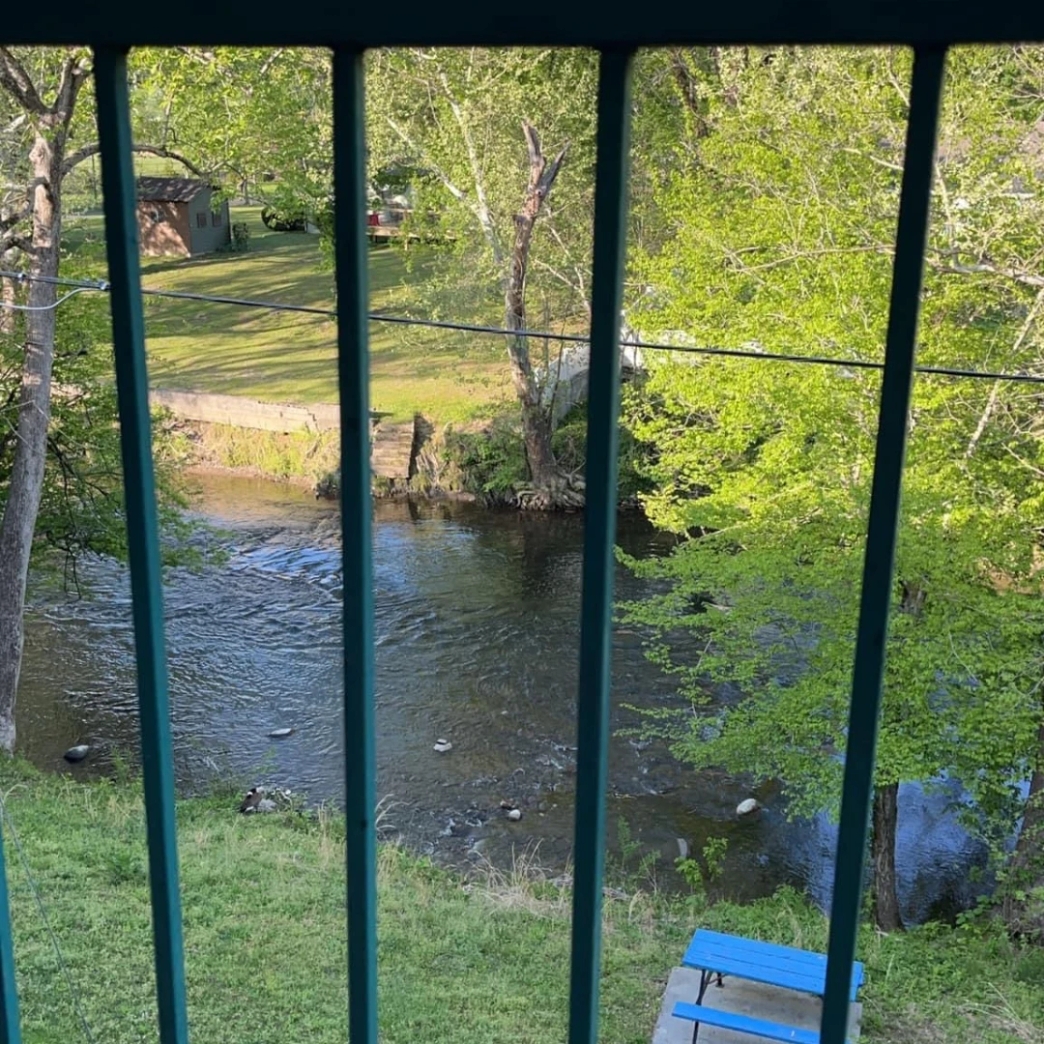 ทำงาน Gatlinburg Pigeon Forge การเดินทาง รีวิว review New Step Westgate Smoky Mountain Resorts Work and Travel wat2022 Lifeguard Tennessee