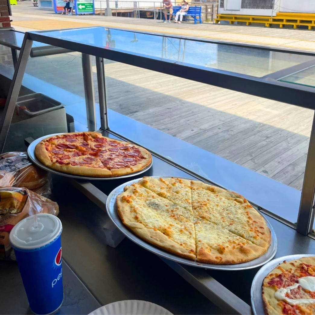 ชั่วโมงงาน งานสอง รีวิว review New Step McDonald’s Work and Travel Wildwood New Jersey wat2024 Team Member ทำงานต่างประเทศ แลกเปลี่ยนวัฒนธรรม ทำงานปิดเทอม ฝึกภาษา อังกฤษ