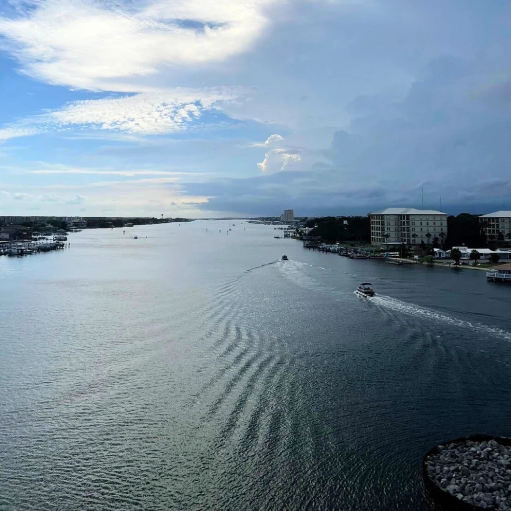 ก่อนบิน การเดินทาง ปลากระป๋อง อาหารสำเร็จรูป ทำอาหาร กระเป๋า เครื่องบิน เที่ยวบิน สายการบิน อาหาร รีวิว review New Step Surf Style Work and Travel Fort Walton Beach Florida wat2024 Sale Associate ทำงานต่างประเทศ แลกเปลี่ยนวัฒนธรรม ทำงานปิดเทอม ฝึกภาษา อังกฤษ