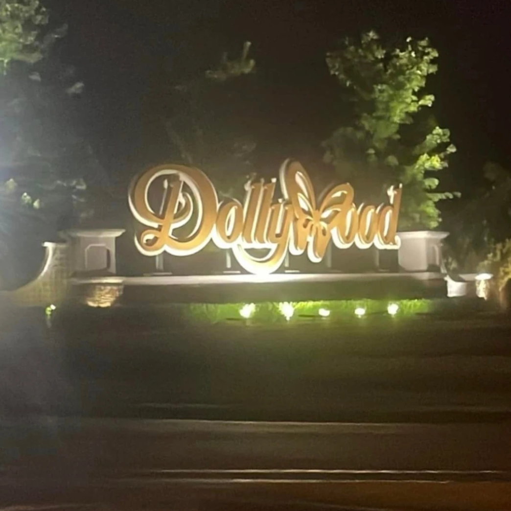 รีวิวงาน งานแรก สวนสนุก สวัสดิการ ปฐมนิเทศ รีวิว review New Step Dollywood Work and Travel wat 2024 Culinary Food Team Tennessee