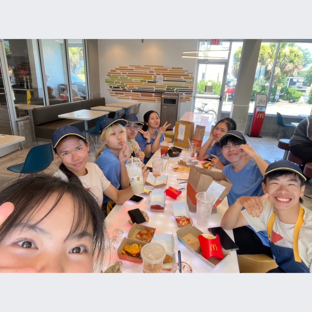 ชั่วโมง ชั่วโมงงาน โอที OT เรตเงิน ค่าแรง งานสอง กะ กะงาน โอเค รีวิว review New Step McDonald’s Work and Travel Miramar Beach Florida wat2024 Crew Member ทำงานต่างประเทศ แลกเปลี่ยนวัฒนธรรม ทำงานปิดเทอม ฝึกภาษา อังกฤษ